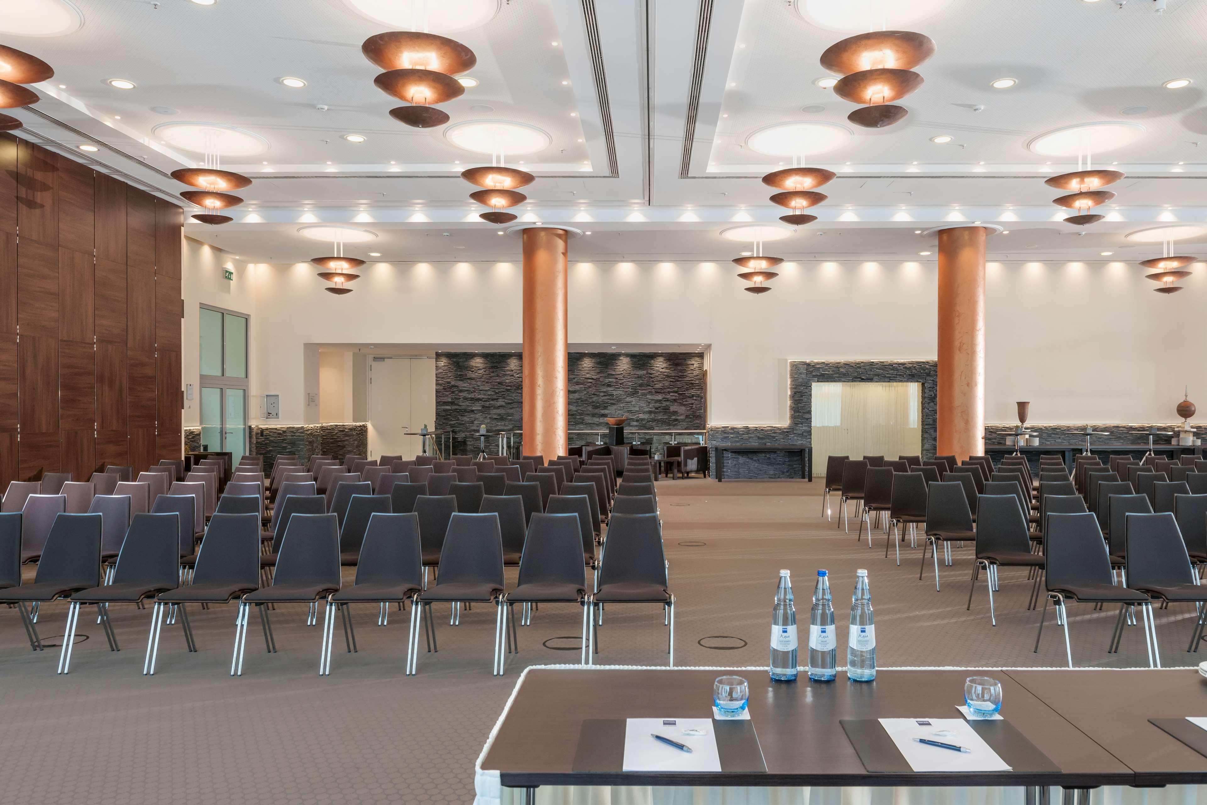Dorint An Der Messe Hotel Colonia